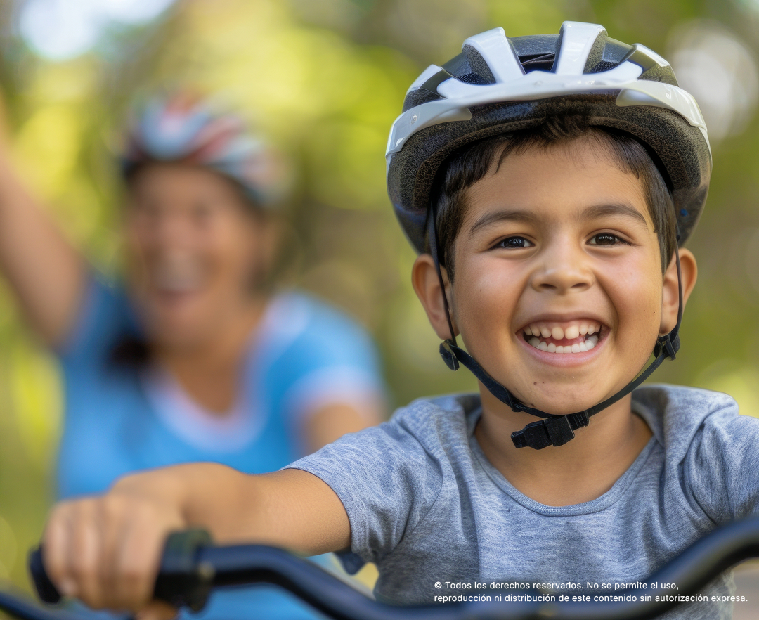Ciclo vía para niños. Disfruta de la tranquilidad de ver crecer a los más pequeños en un entorno seguro, montando bicicleta,